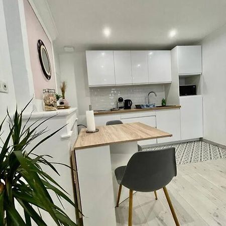 Joli Studio Cozy Tout Equipe Hyper Centre Saintes Esterno foto